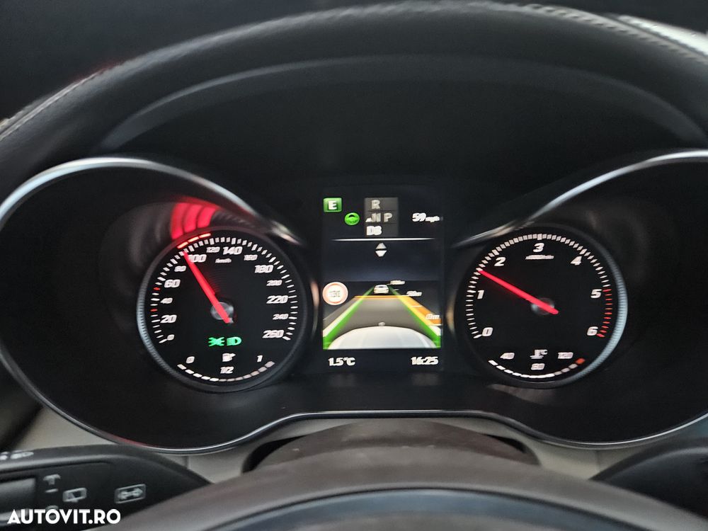Mercedes-Benz GLC 250 d 4MATIC - 32