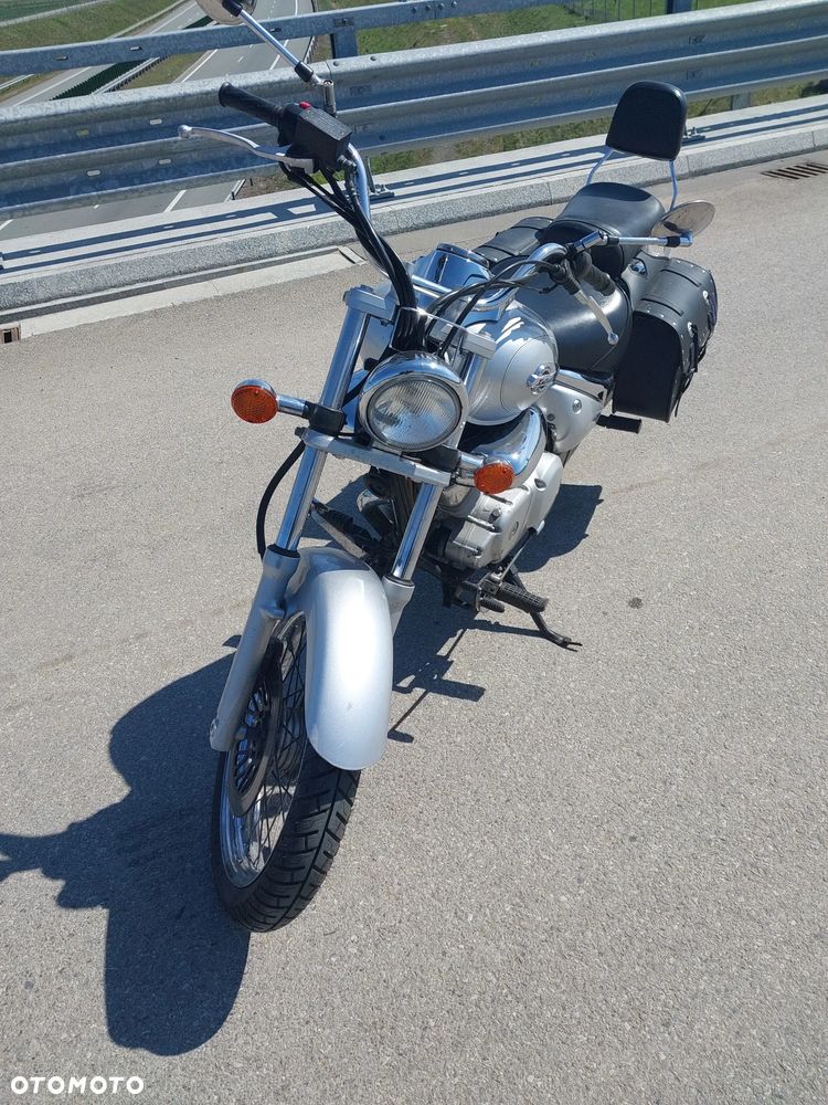 Suzuki Intruder - 5
