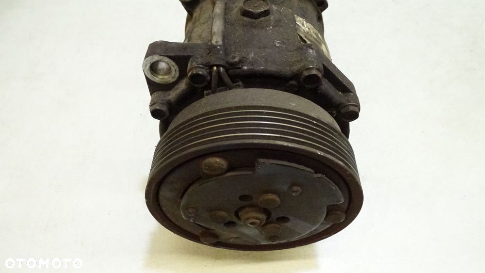 SPRĘŻARKA KLIMATYZACJI SEAT LEON 1.6 8FK351127-331 - 4