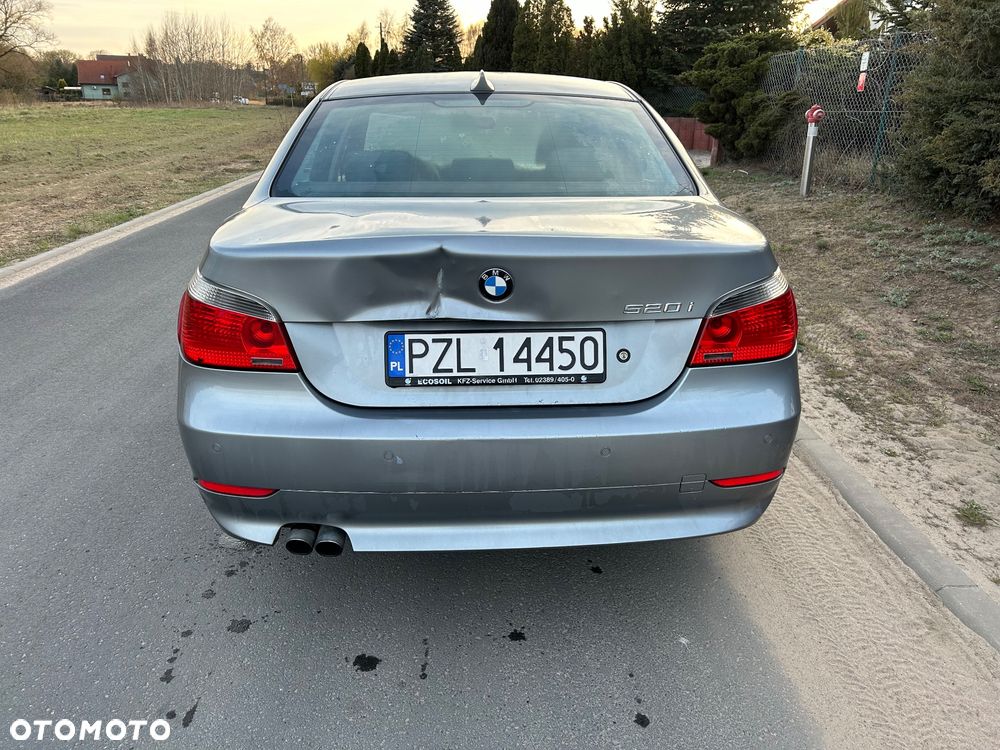 BMW Seria 5 520i - 5