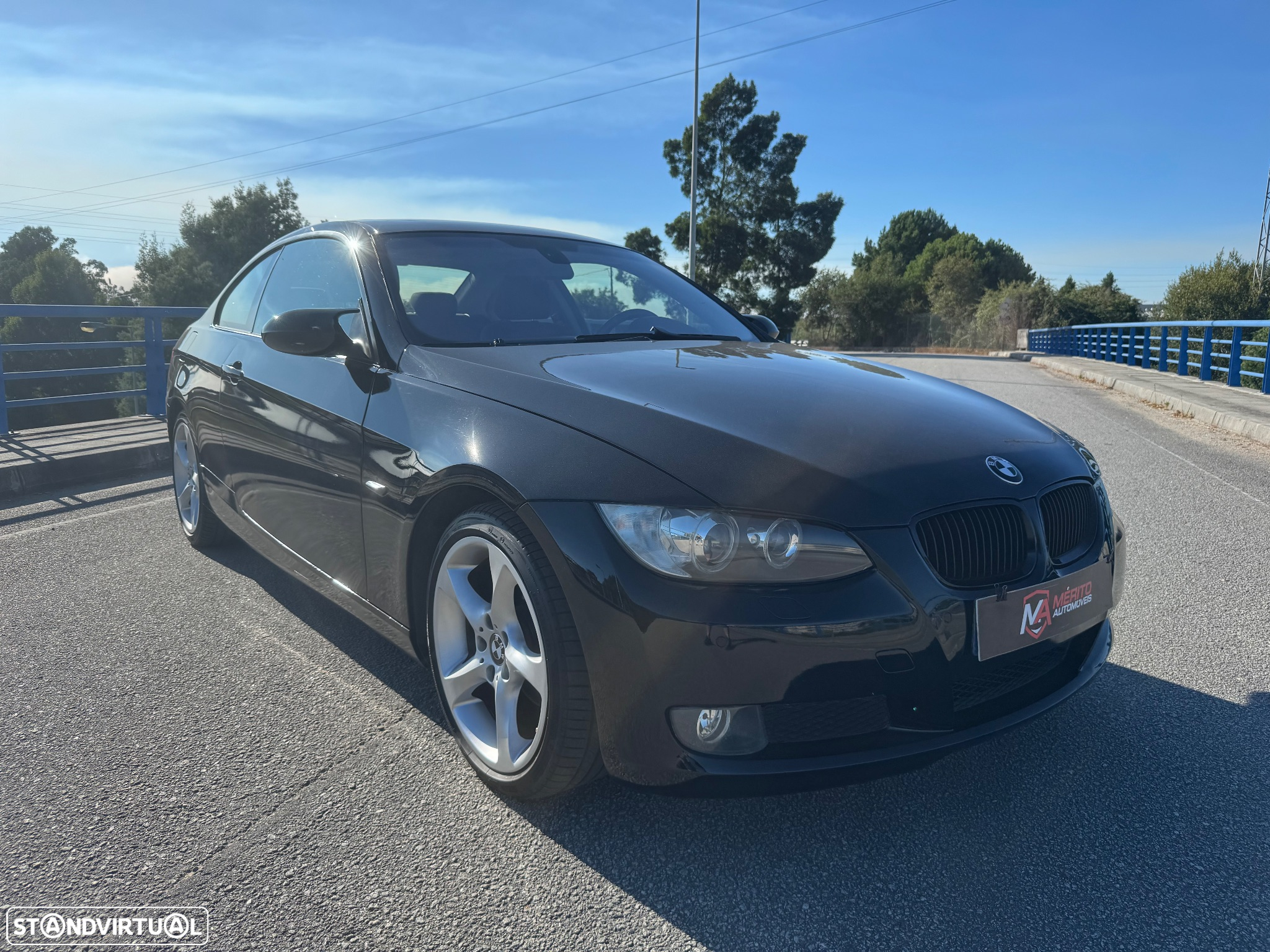 BMW 320 i Coupe Aut. - 2