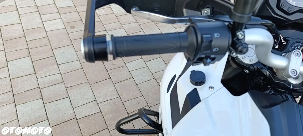 Benelli TRK 502 - 10