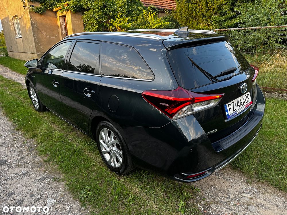 Toyota Auris - 5