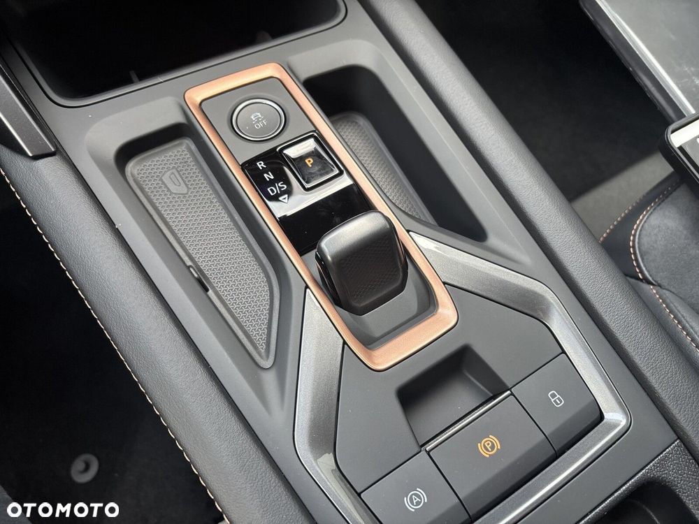 Cupra Leon 1.5 eTSI mHEV DSG - 24