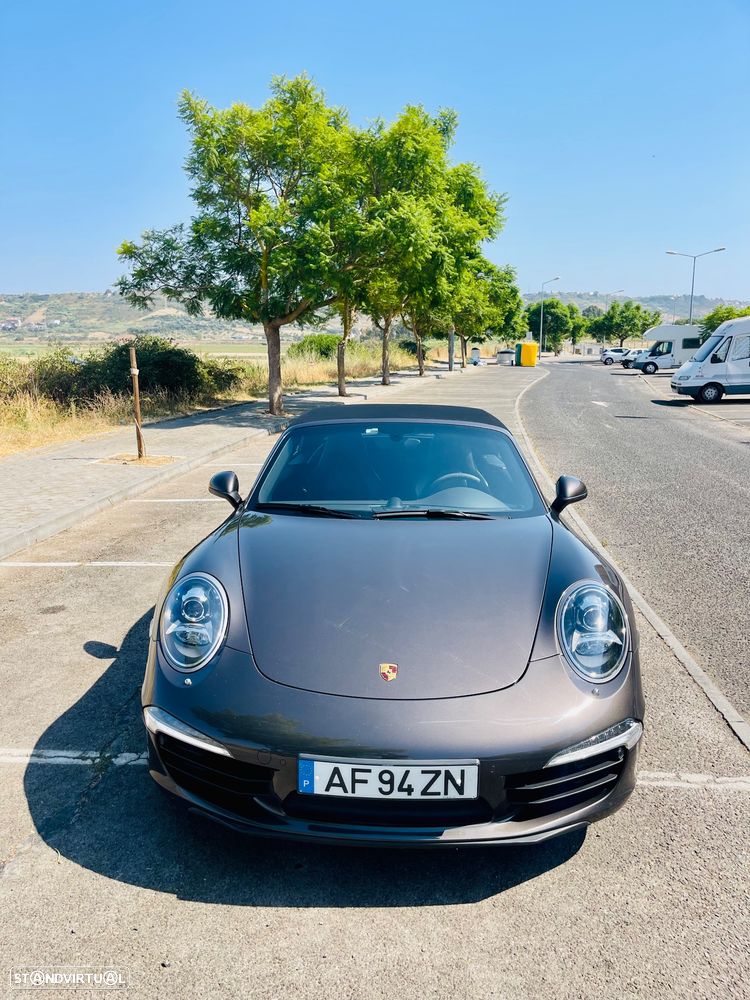 Porsche 911 (991) Carrera - 11