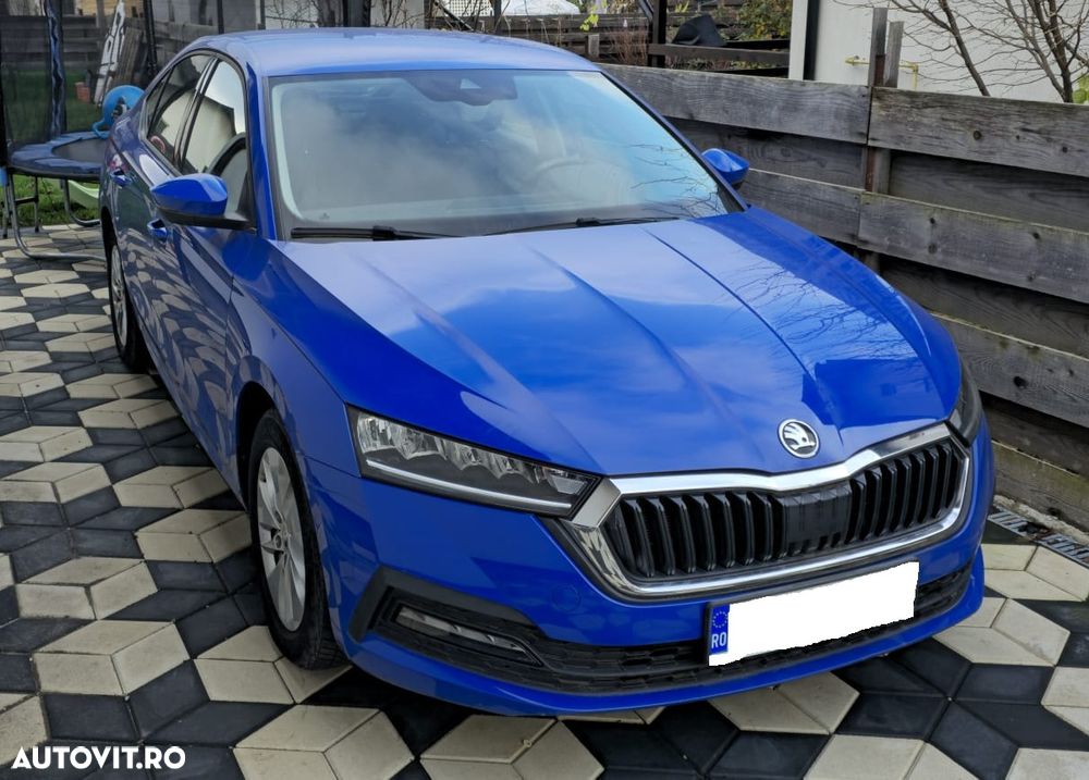 Skoda Octavia Combi 2.0 TDI DSG Ambition - 1