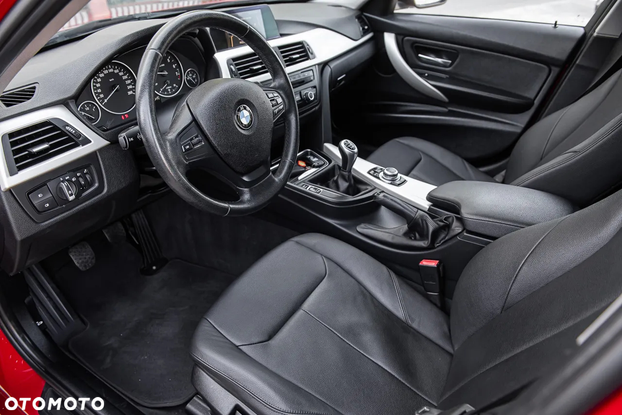 BMW Seria 3 316i Sport Line - 16