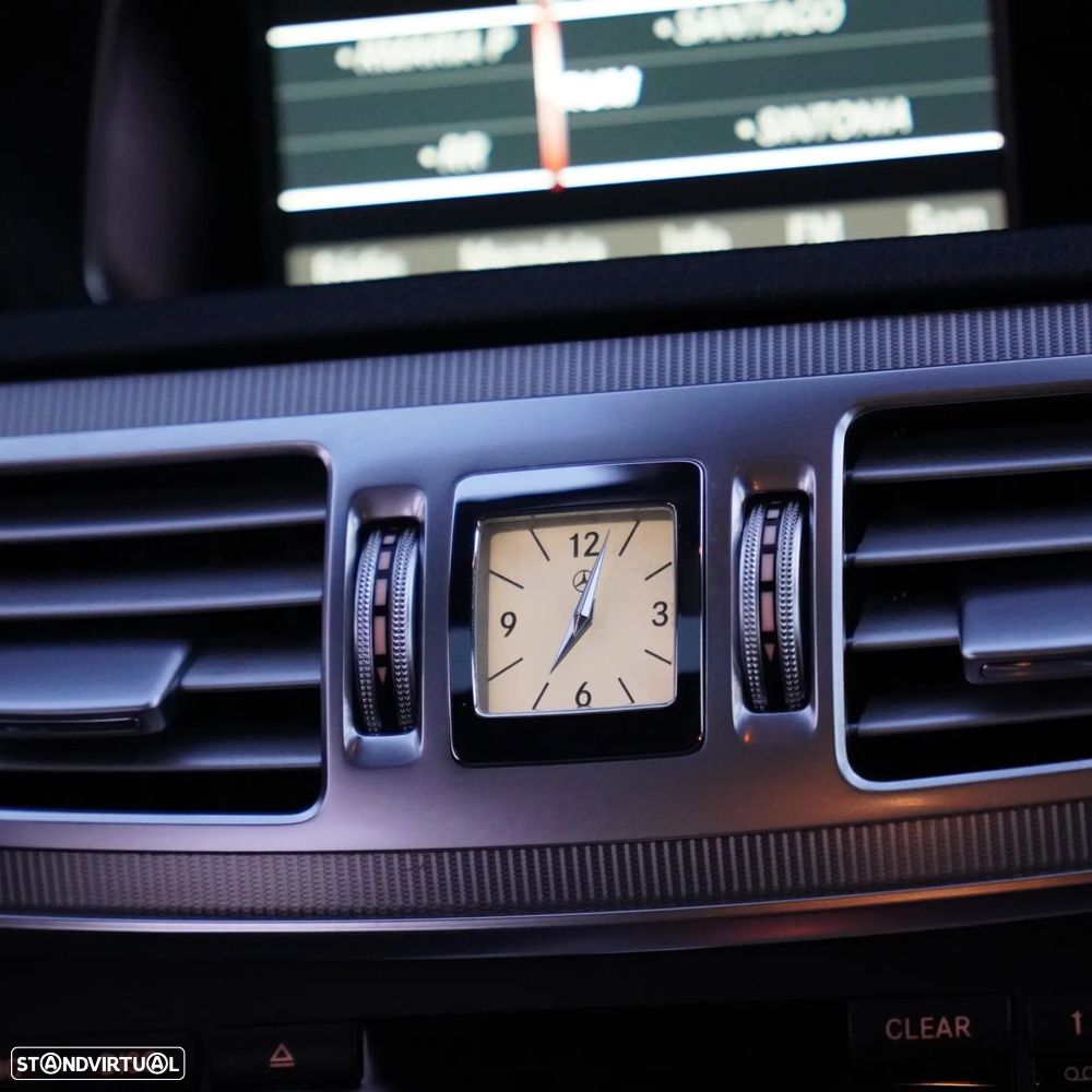 Mercedes-Benz E 300 Bluetec Hybrid Avantgarde - 22