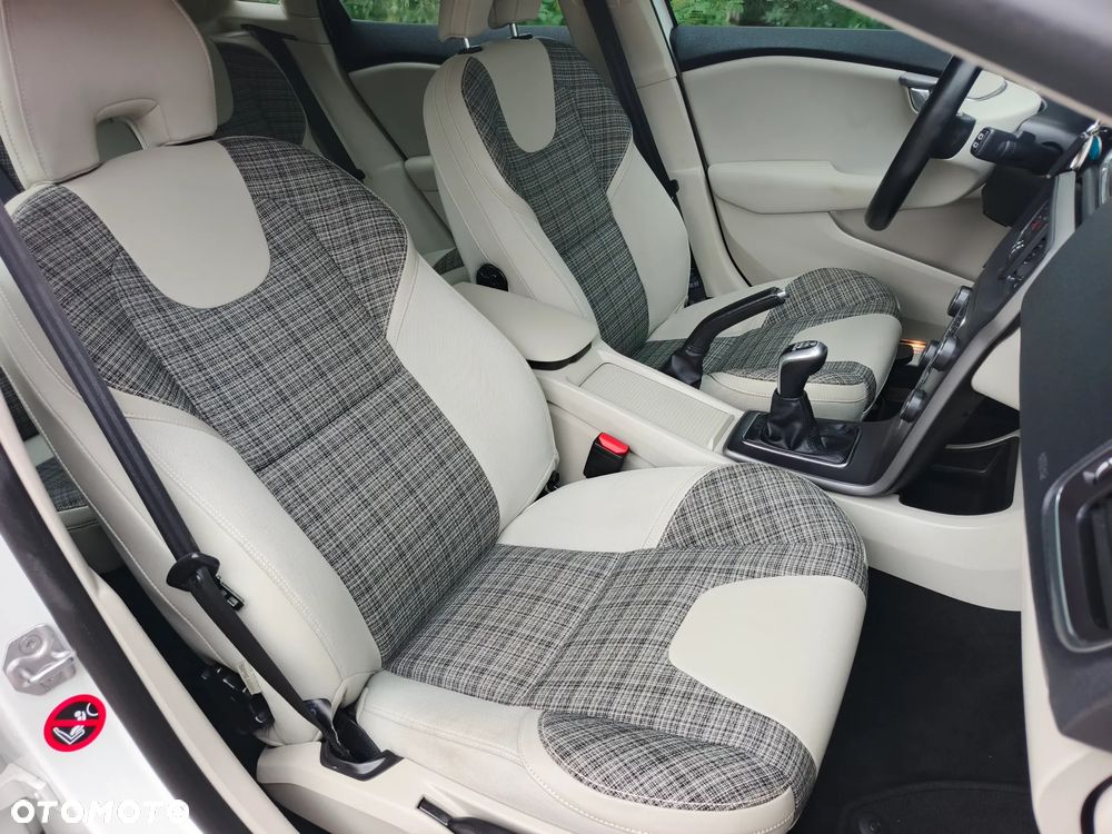 Volvo V40 - 35