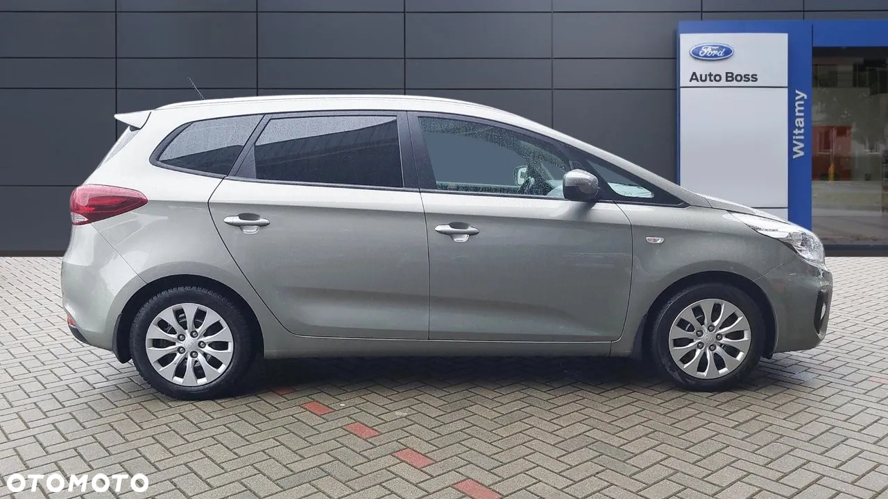 Kia Carens 1.6 GDI M - 4