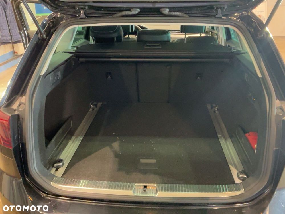 Volkswagen Passat - 5