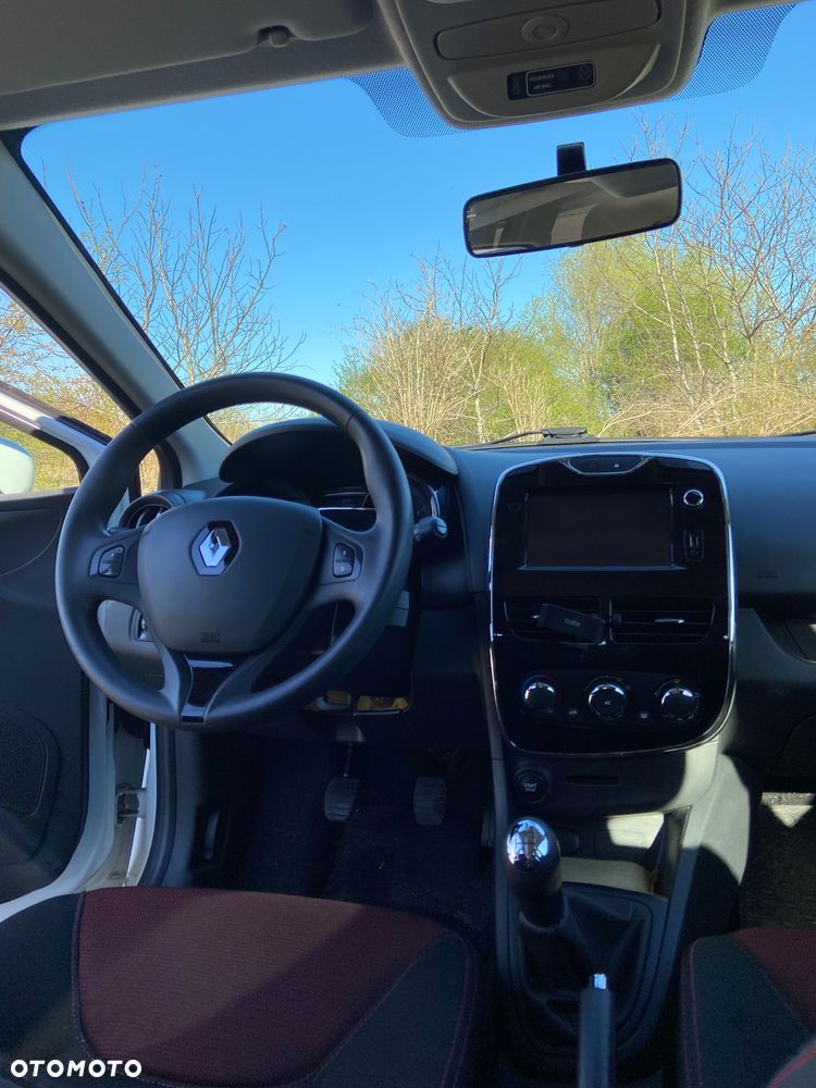 Renault Clio - 11