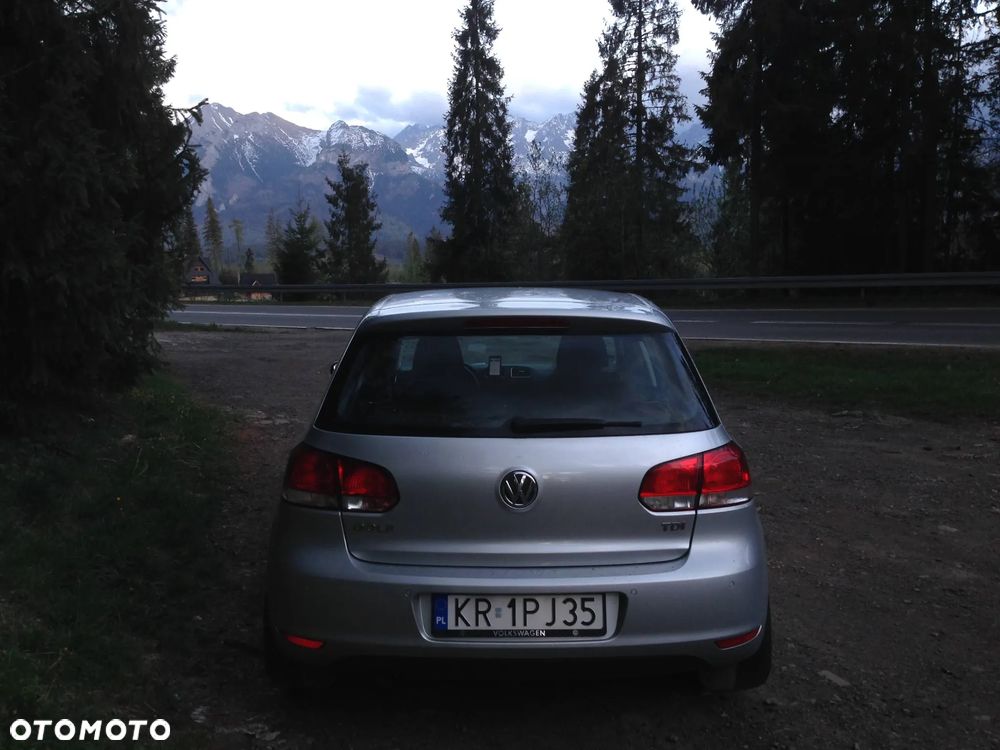 Volkswagen Golf 1.6 TDI Comfortline - 4
