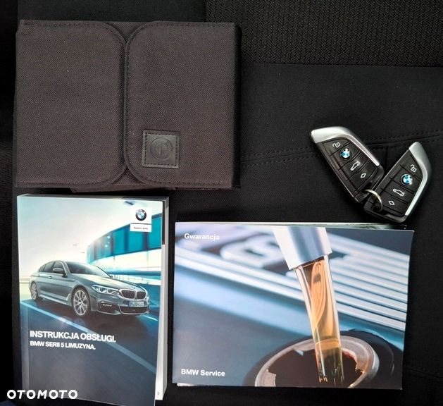 BMW Seria 5 540i GPF xDrive - 40