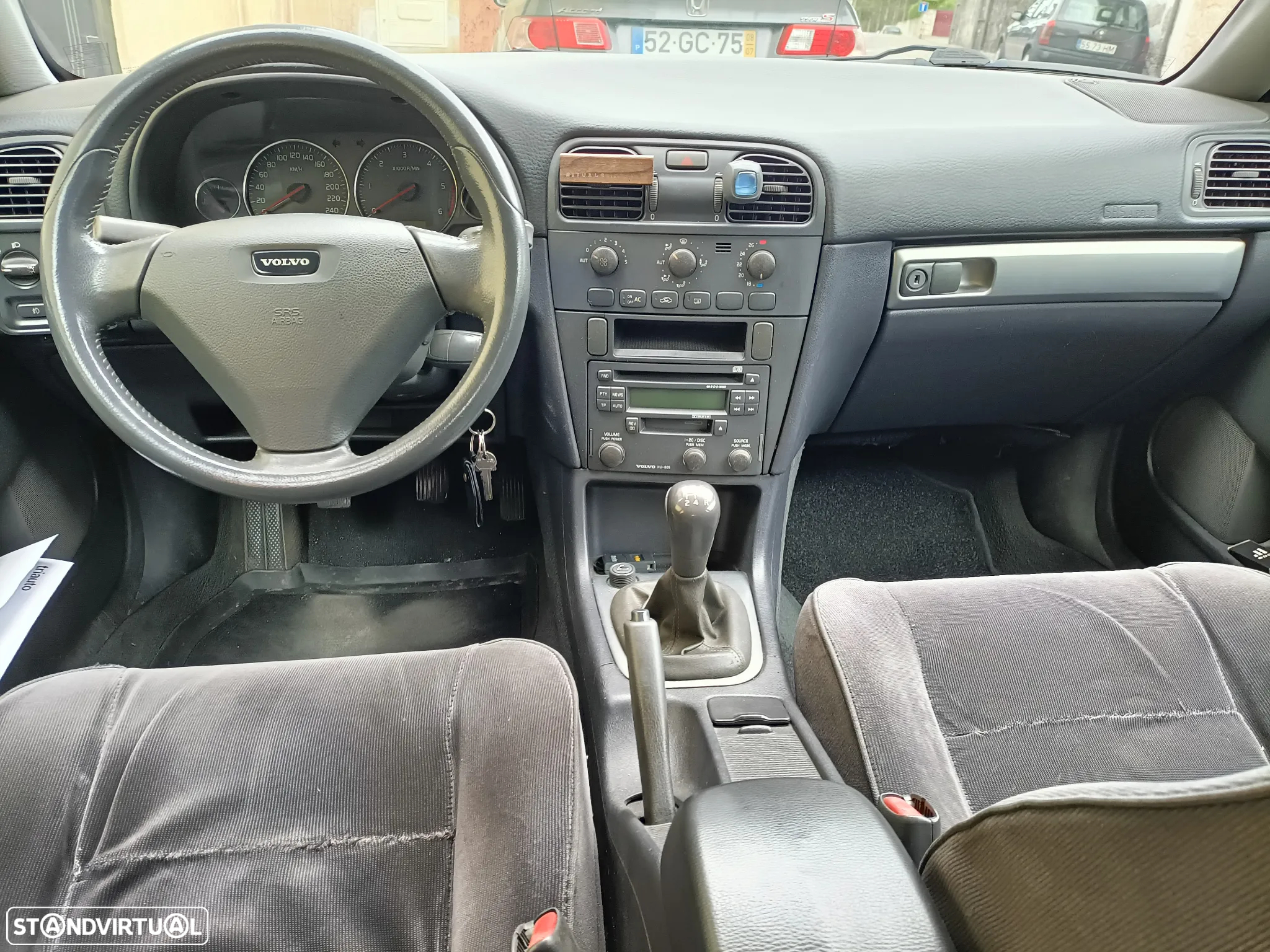 Volvo V40 Cross Country - 6