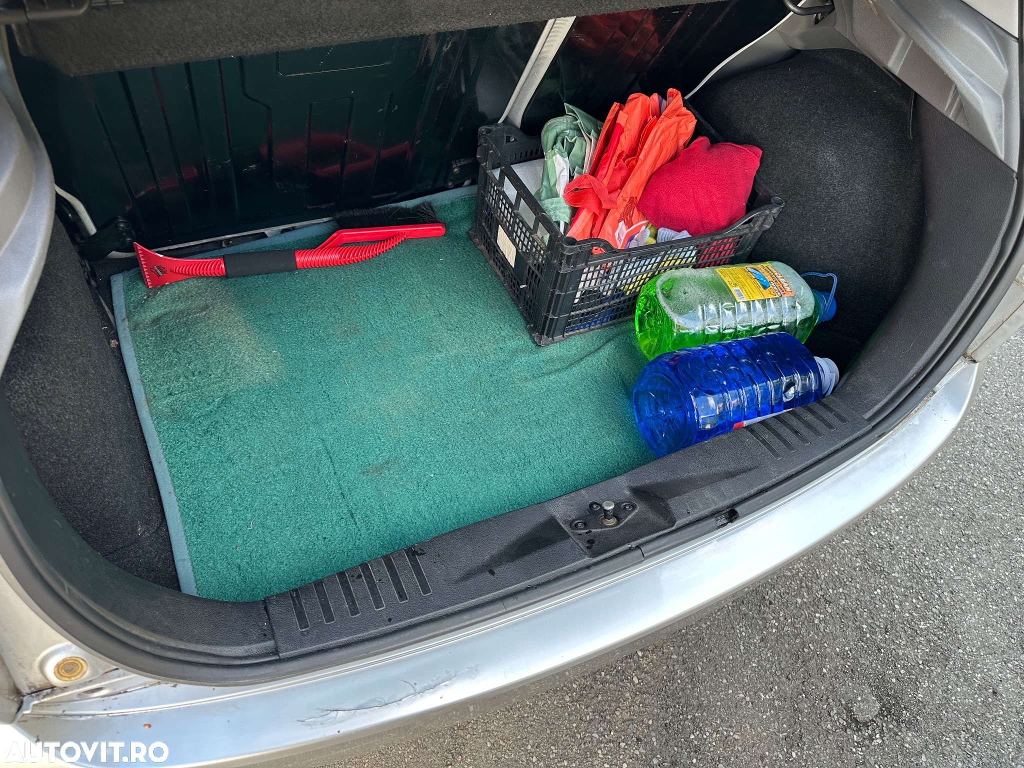 Ford Fiesta 1.4i Ghia - 10