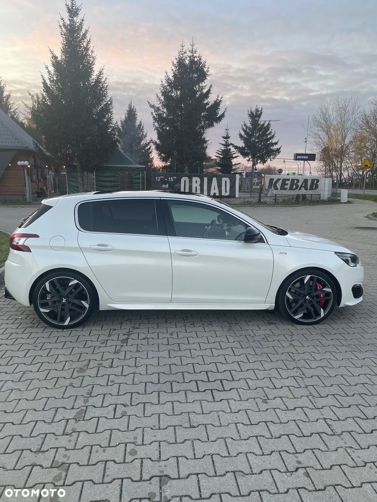Peugeot 308 1.6 e-THP GTi by Sport S&S - 2