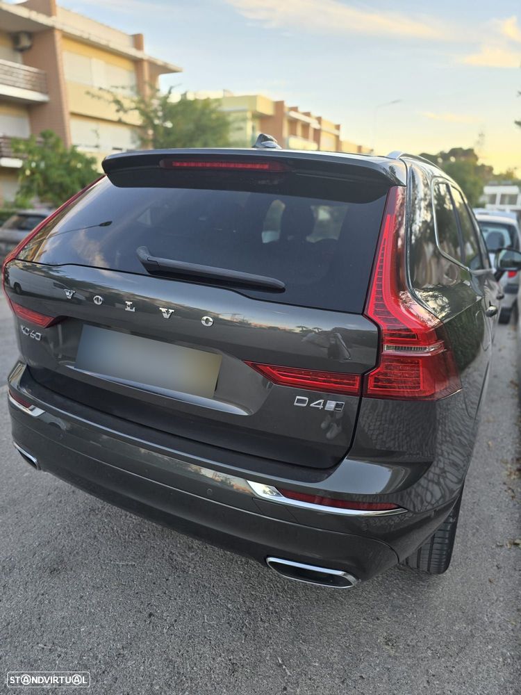 Volvo XC 40 2.0 D4 Inscription AWD - 2