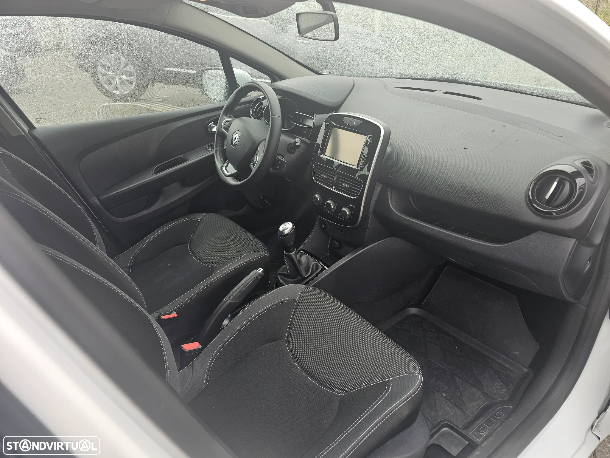 Renault Clio 0.9 TCe Limited - 9