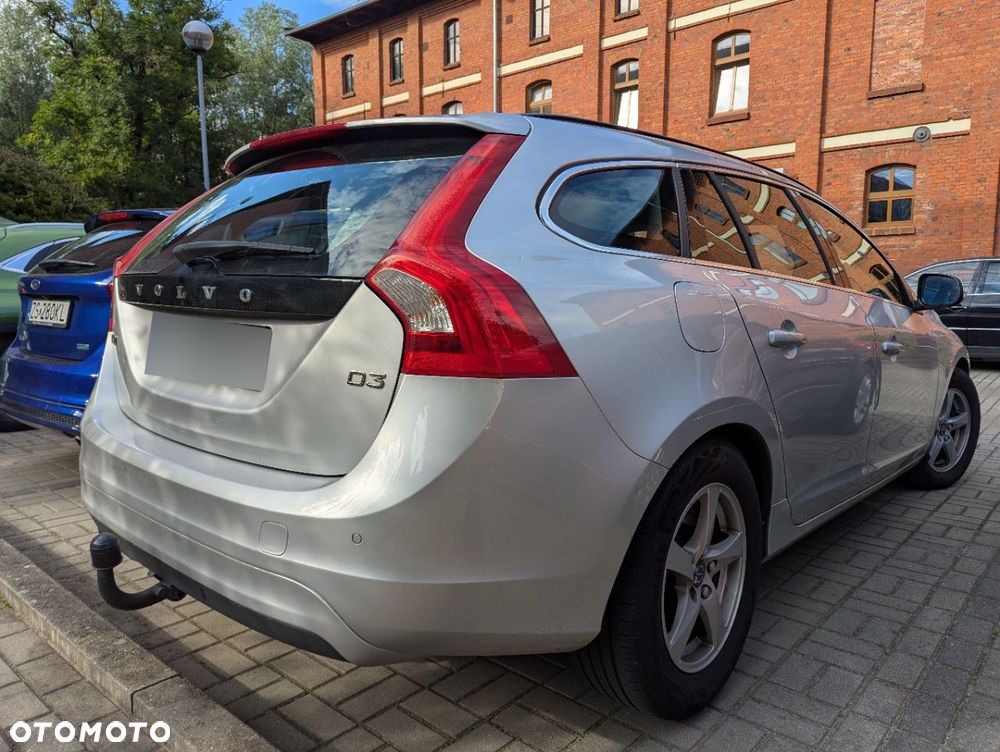 Volvo V60 D3 Momentum - 6
