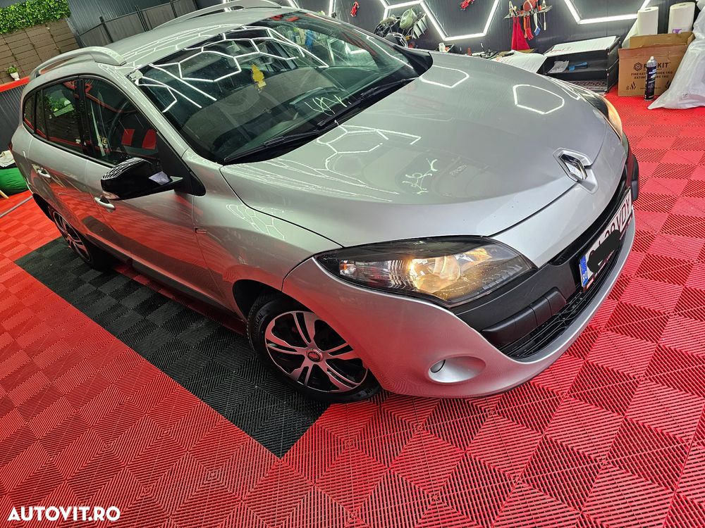 Renault Megane 1.5 dCi Sport Edition - 1