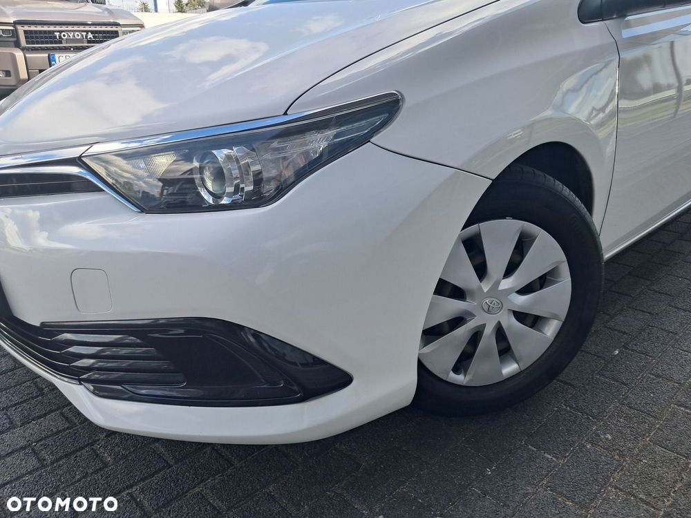 Toyota Auris 1.33 VVT-i Active - 19