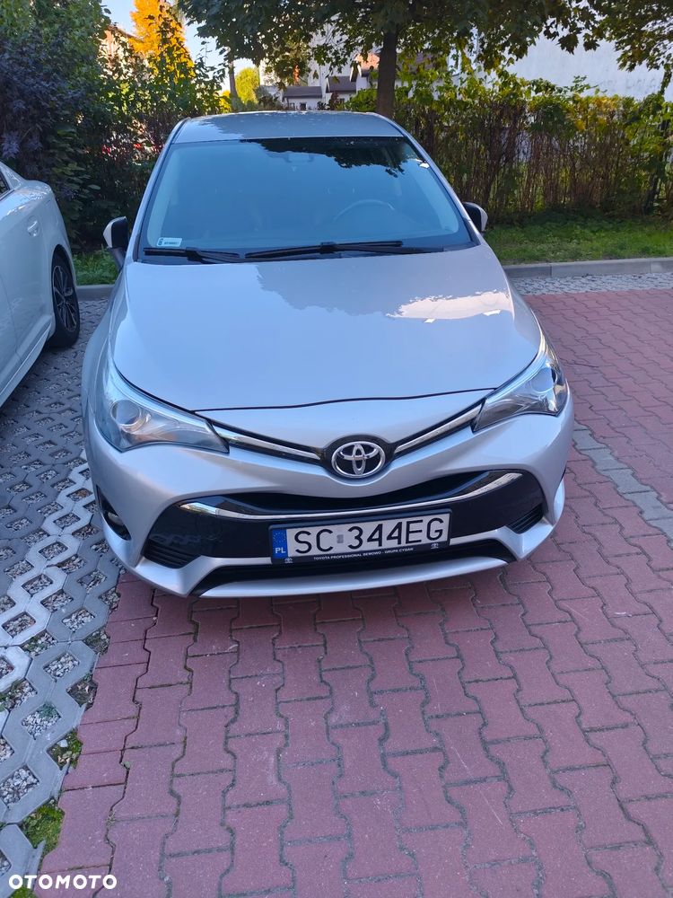 Toyota Avensis 1.8 Premium MS - 25