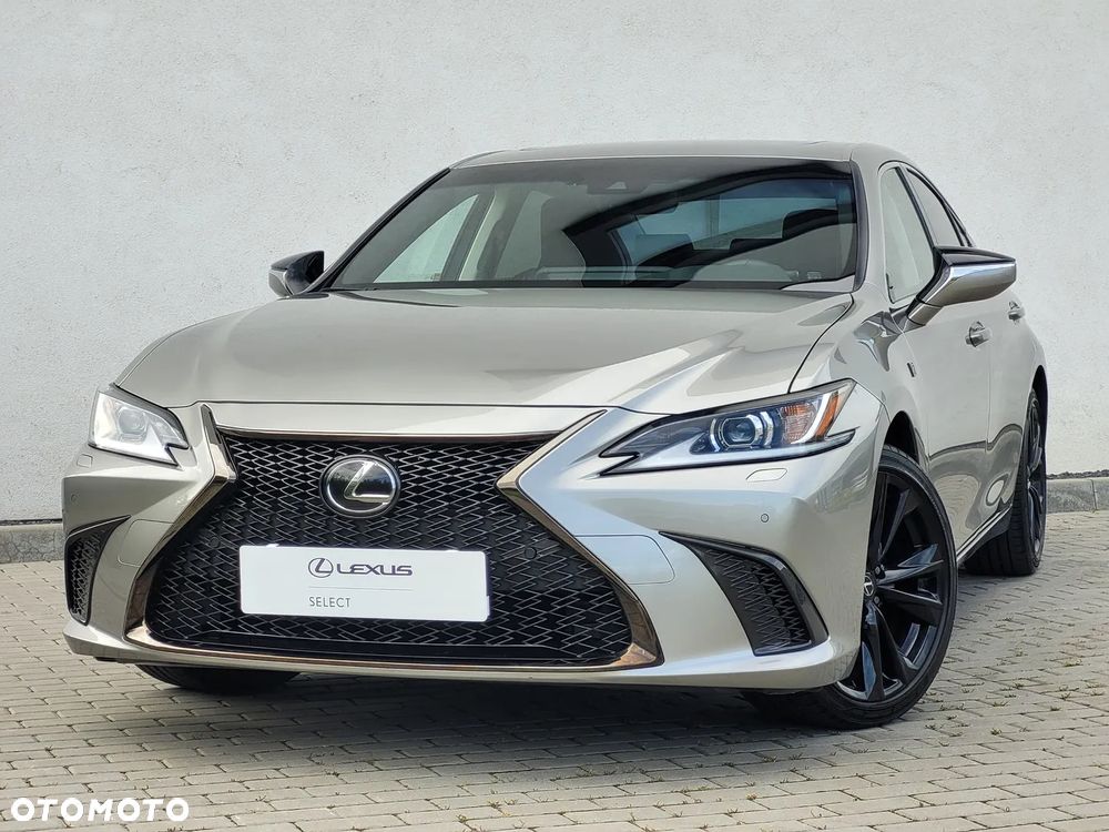 Lexus ES 300h F Sport Design - 2