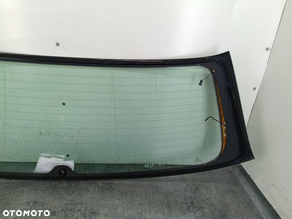 SZYBA KLAPY BAGAZNIKA VW GOLF V HATCHBACK - 10