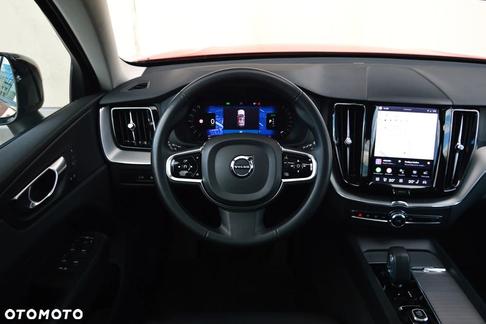 Volvo XC 60 T8 Plug-In Hybrid AWD Plus Dark - 24