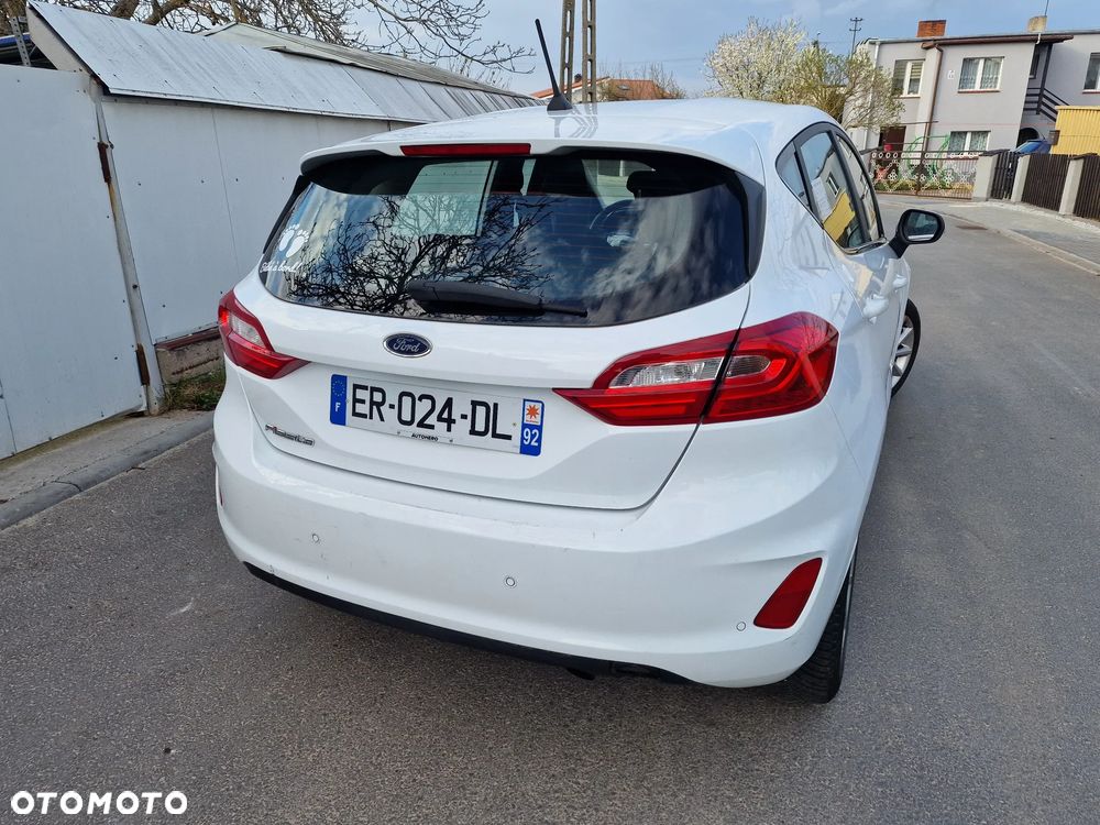 Ford Fiesta - 9