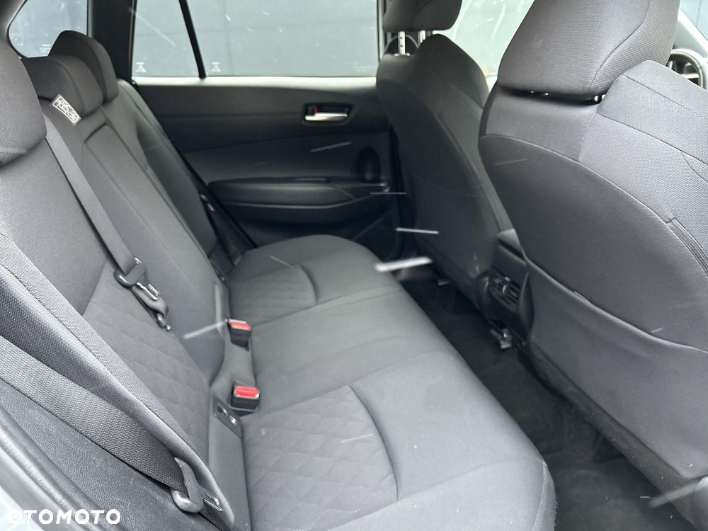 Toyota Corolla Cross - 12
