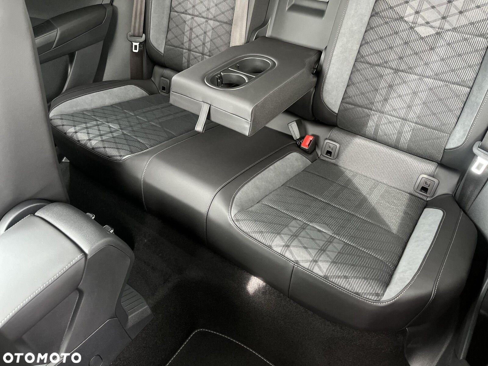 Volkswagen T-Roc - 24