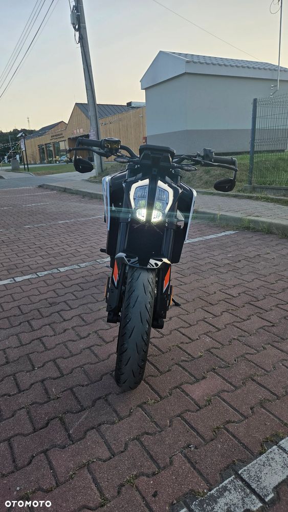 KTM Duke 790 - 9