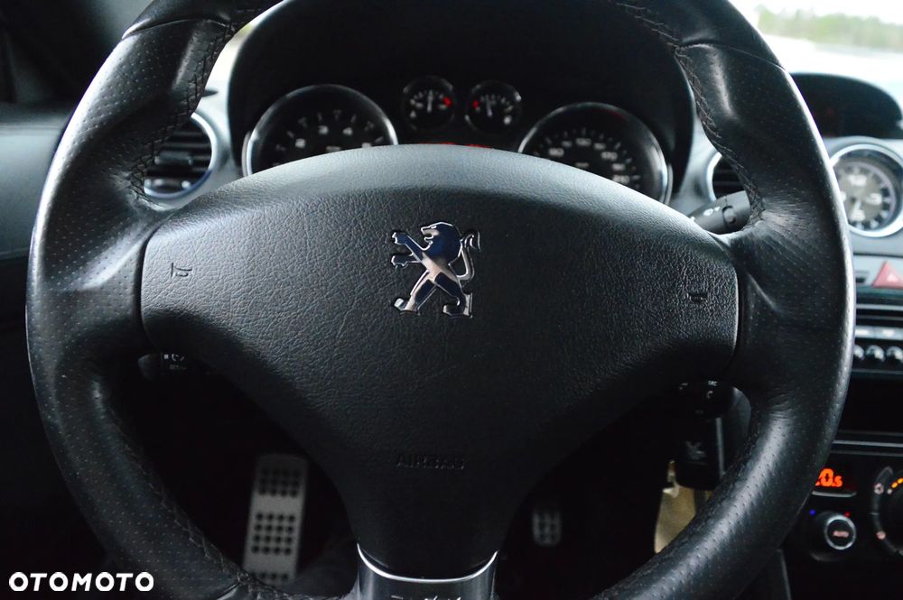 Peugeot RCZ 1.6 200 THP Onyx - 29