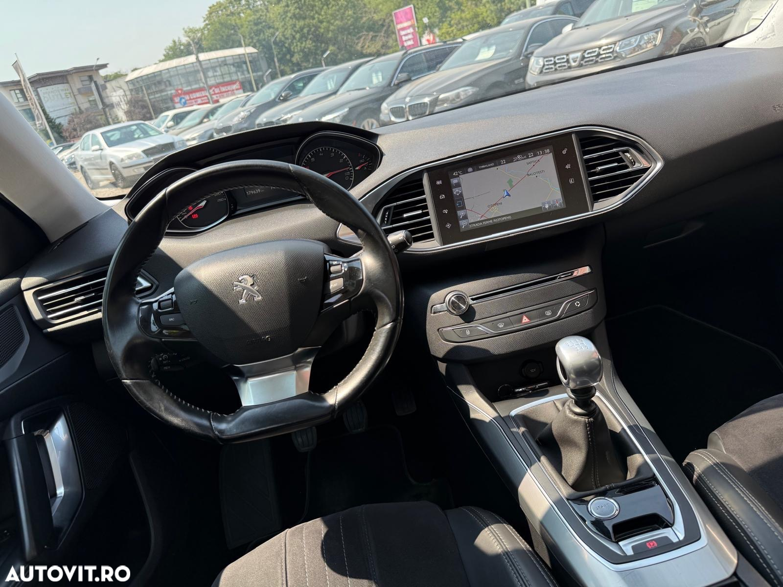 Peugeot 308 - 22