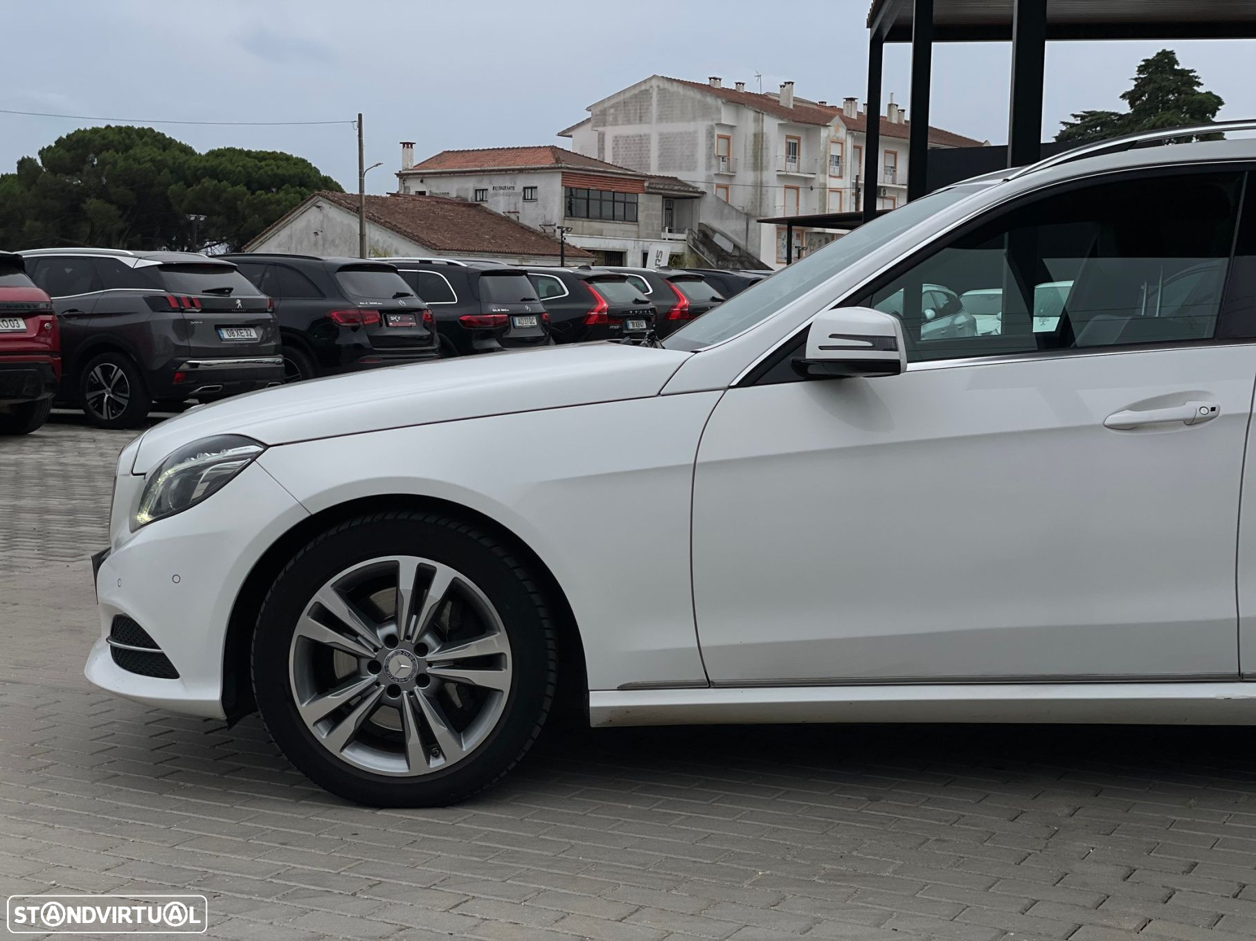 Mercedes-Benz E 250 CDi Avantgarde BlueEfficiency Auto. - 4