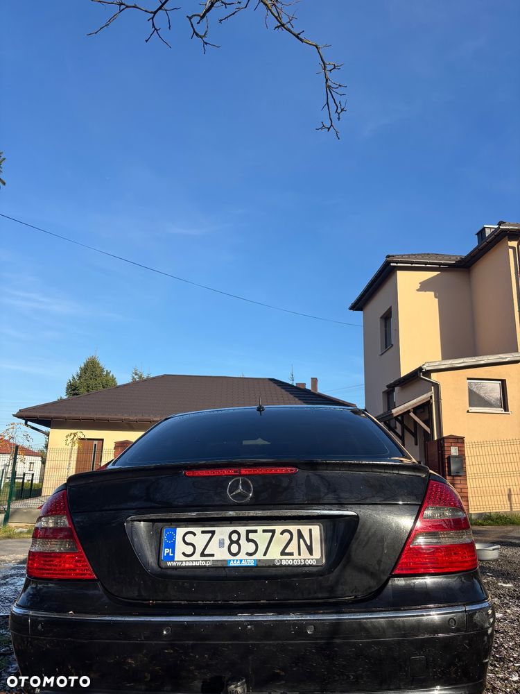 Mercedes-Benz Klasa E 320 CDI 4-Matic Avantgarde - 24