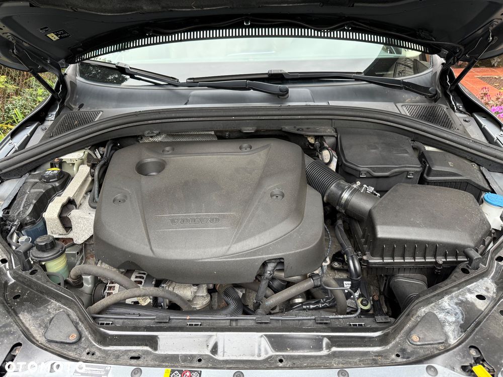 Volvo XC 60 D4 Momentum Pro - 16