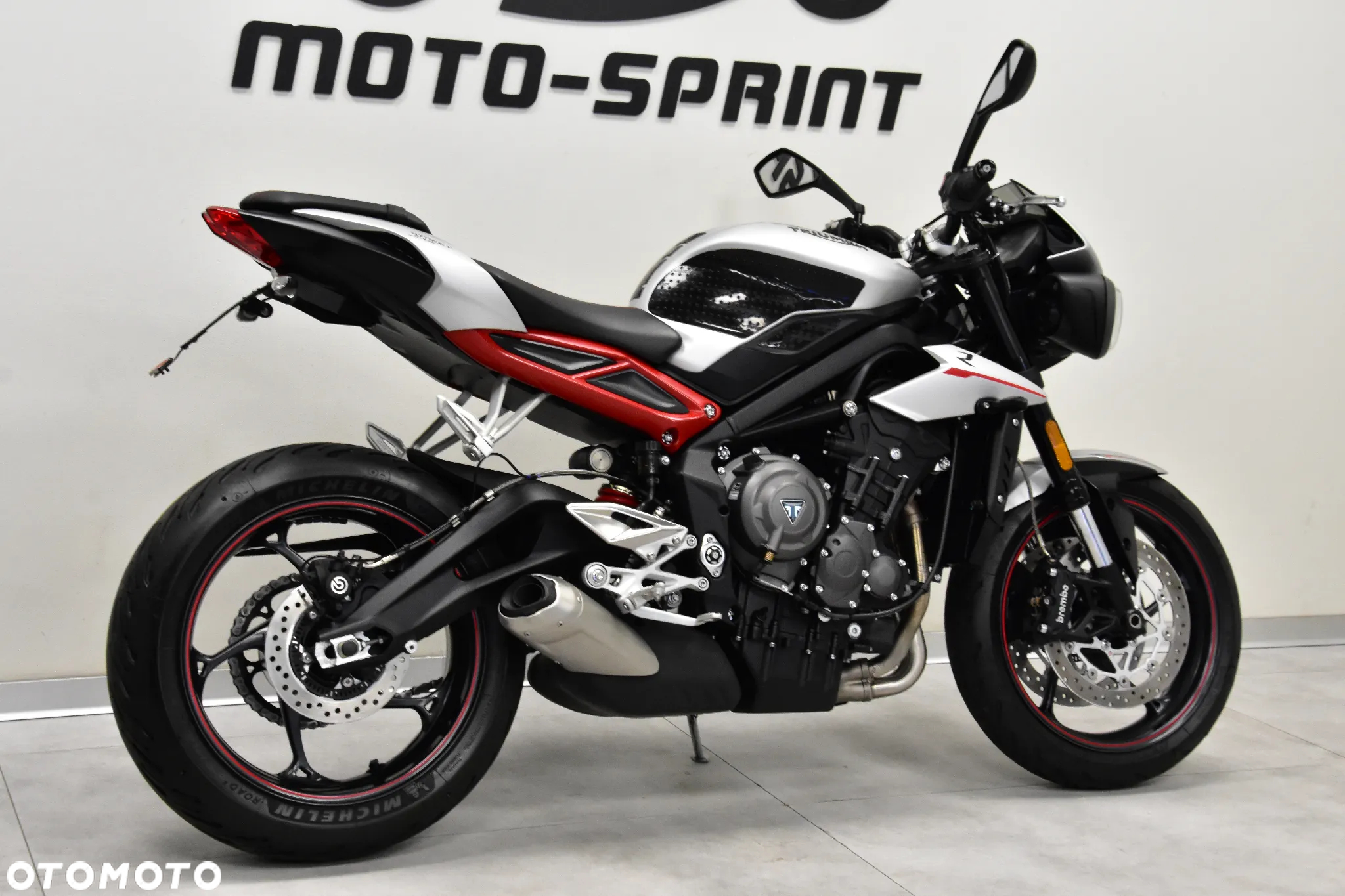 Triumph Street Triple - 5