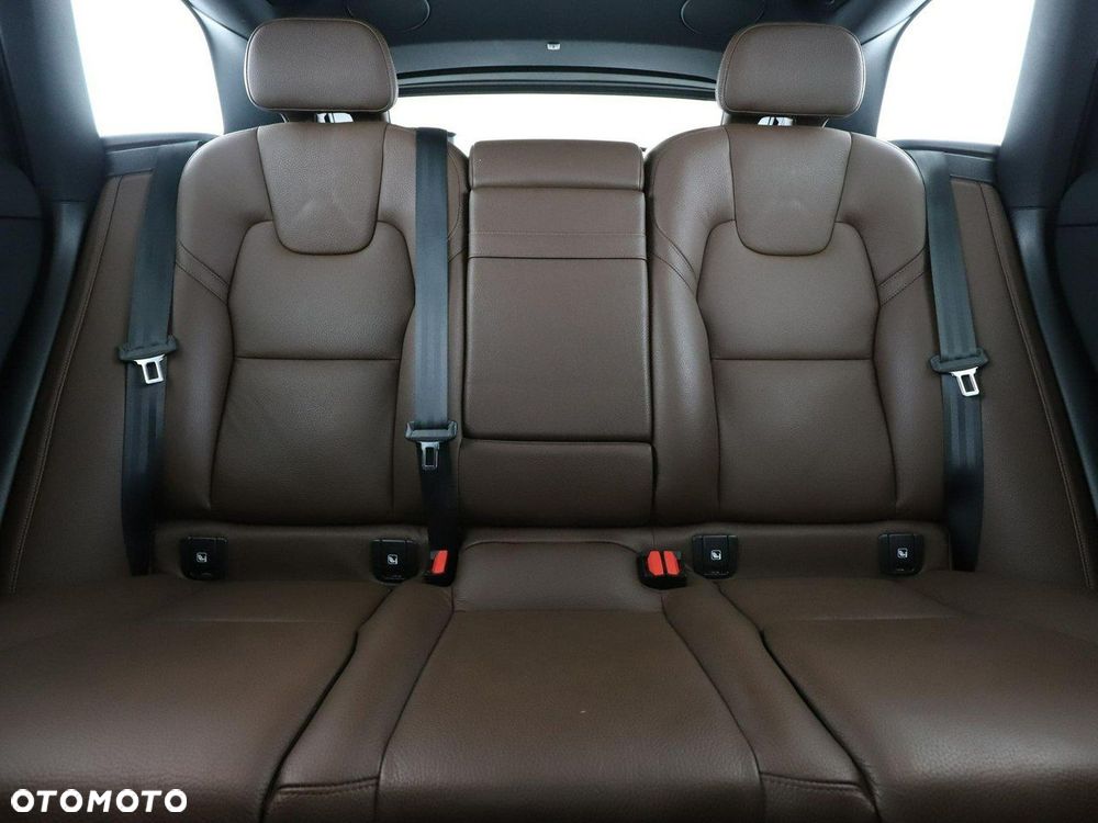 Volvo XC 60 T6 AWD Recharge Geartronic Inscription - 19