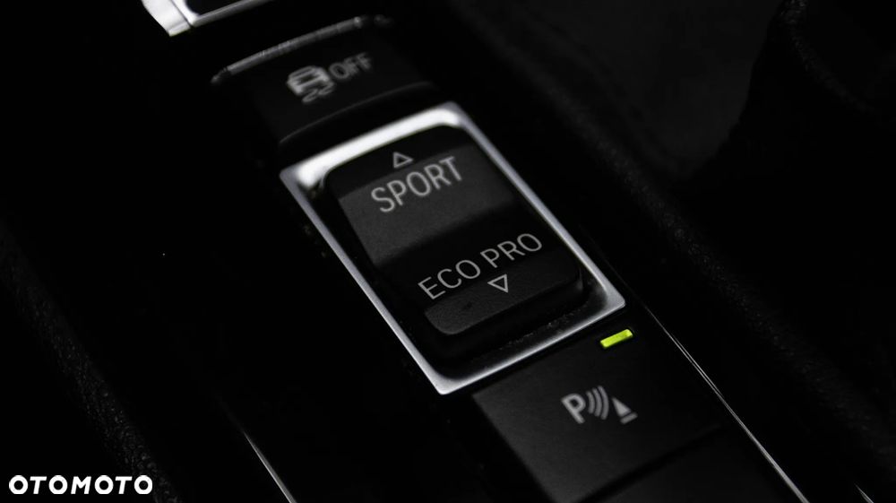 BMW X1 xDrive20i M Sport - 24