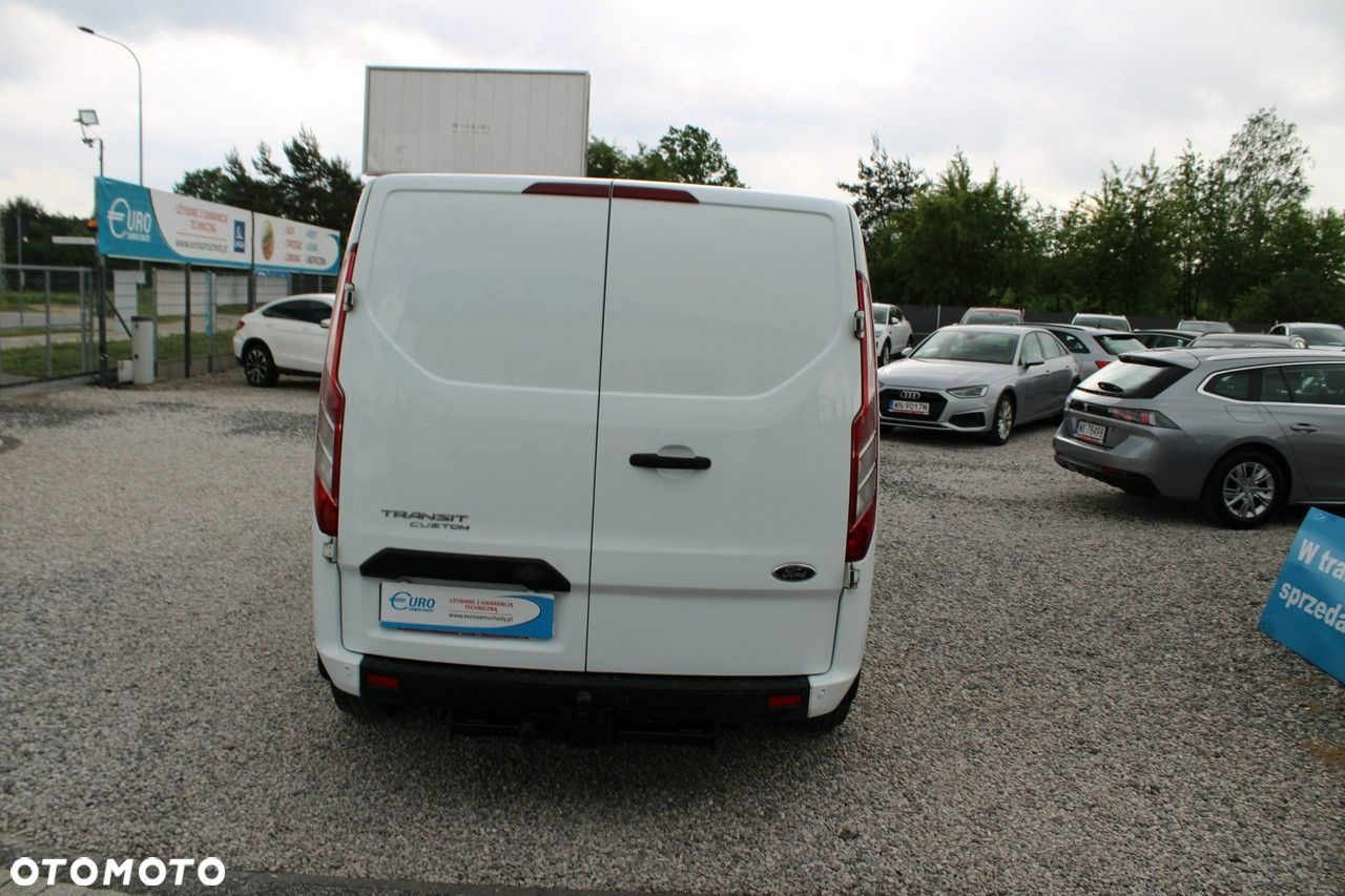 Ford Transit Custom - 8