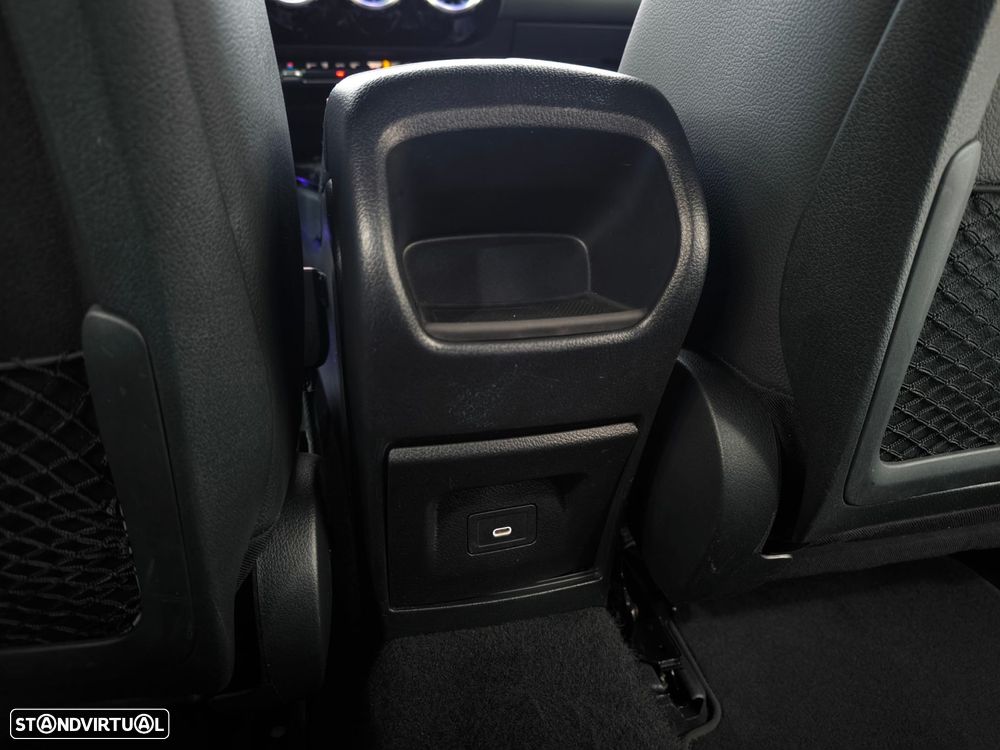 Mercedes-Benz A 250 e AMG Line - 23