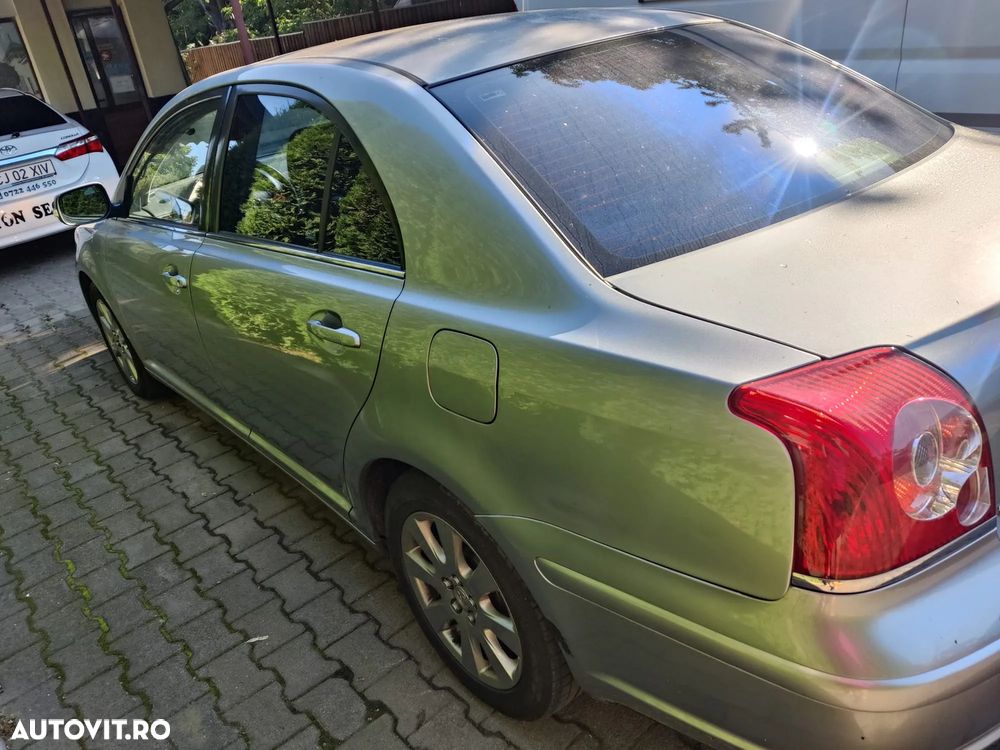 Toyota Avensis 2.0 D-4D Executive - 2