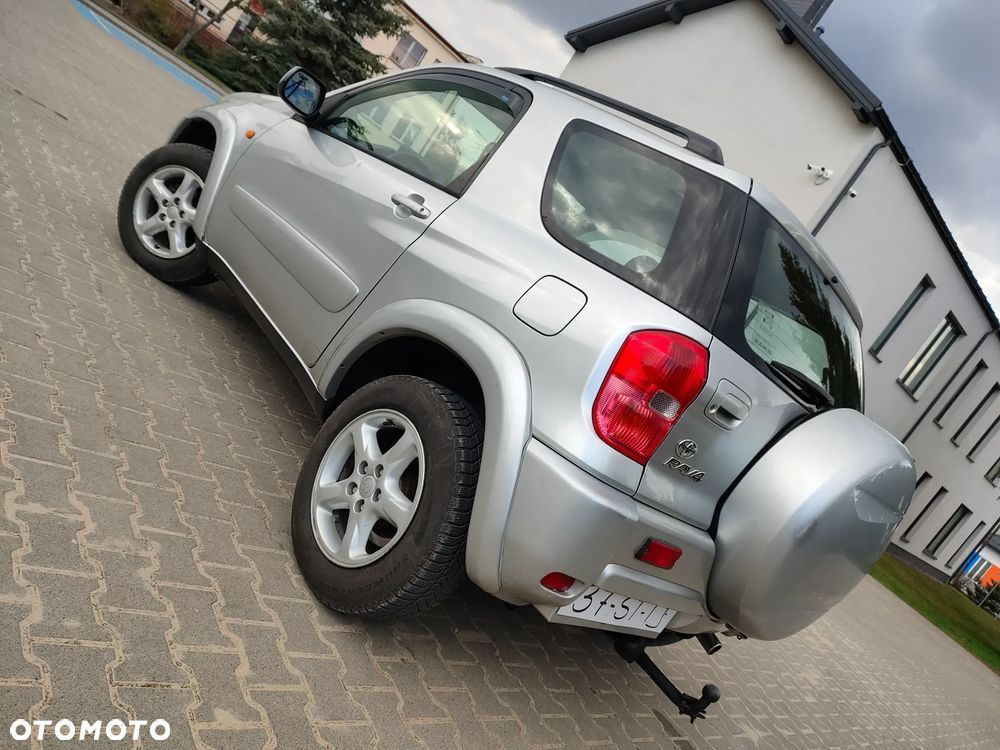 Toyota RAV4 4x4 Edition - 5