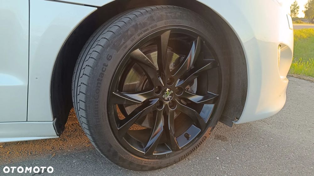 Peugeot RCZ 2.0 HDi FAP 165 - 9