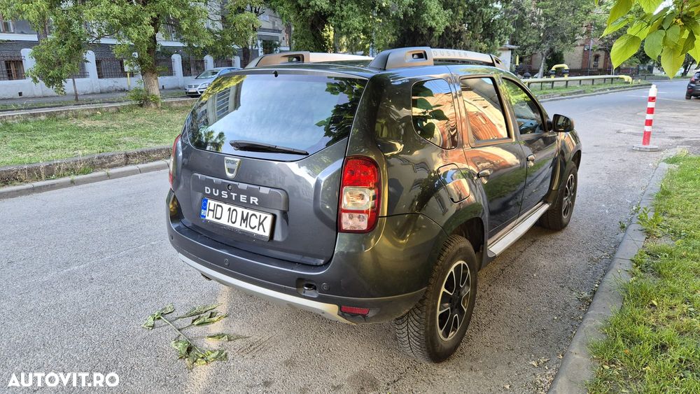 Dacia Duster 1.6 4x2 Laureate - 4
