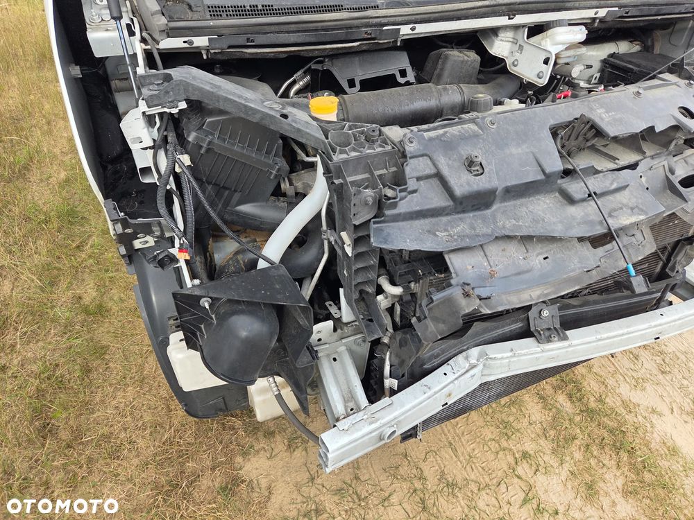 Renault Trafic - 13