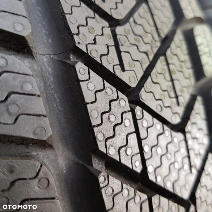 4x 225/45R18 Pirelli SottoZero 3 Nowy komplet opon zimowych Poznań - 2